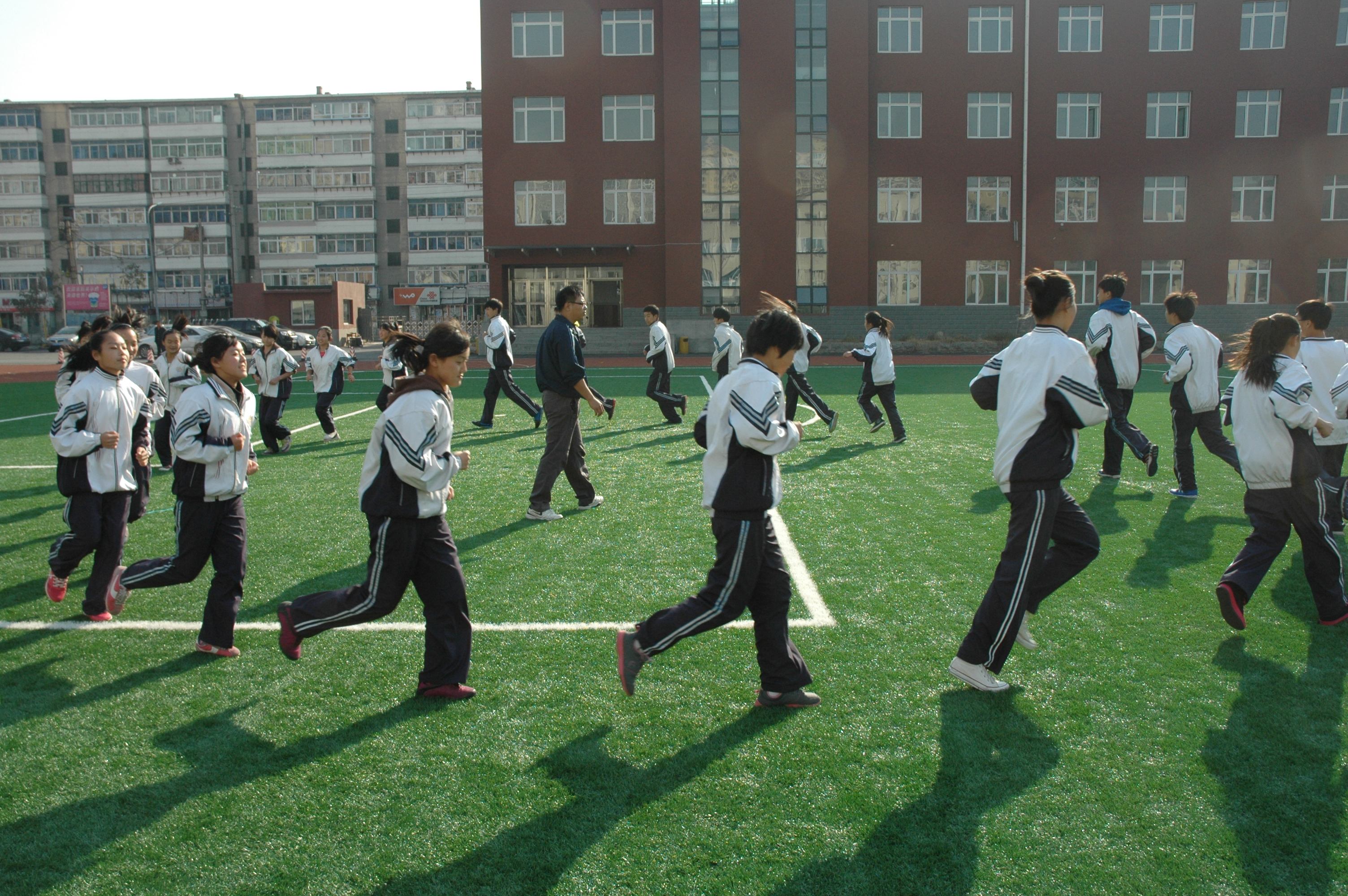 德州扑克游戏-参赛队员备战心态动摇，备战进程备受质疑的简单介绍