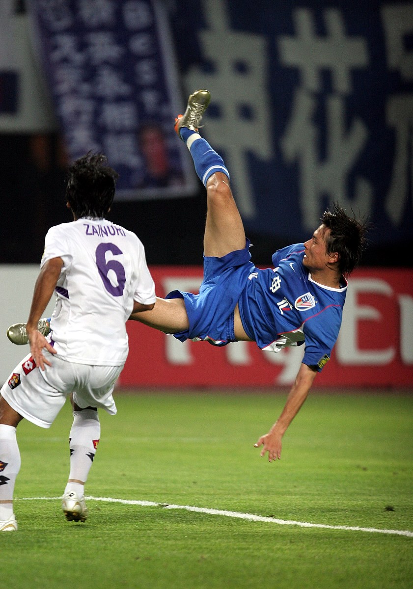 士气高涨遇强对手，球队悍然挑战(全军大比武第一名几等功)